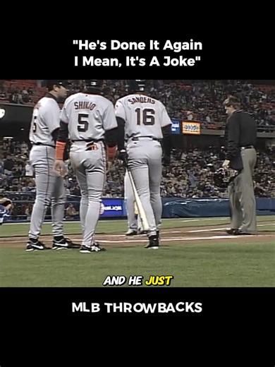 On April 3, 2002, after hitting two home runs on Opening Day, Barry Bonds hit two more home runs for the Giants. (via MLB) #baseball #barrybonds #Giants #MLB #MLBThrowback | MLB Throwbacks