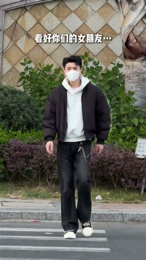 Live-Streamer's Spring Wardrobe Shopping Spree