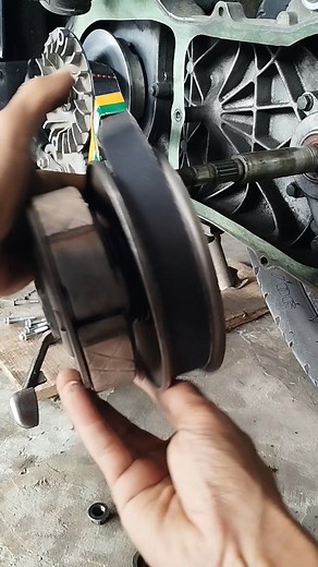 Pasang pully belakang motor matick yamaha #Motor #motorcycle #tutorial | Ade Aripin