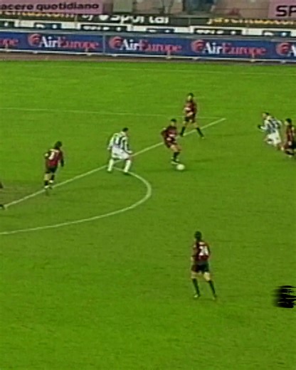 245K views · 4.1K reactions | When elegance wore number 21. Zidane’s best goals for Juventus — timeless magic ️⚪⚫ | Juventus | Facebook