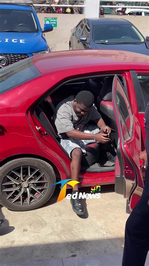 Alleged internet fraud suspect Abu Trica arrives at the Gbese District Court ahead of the final verdict in his extradition case. #fypシ゚ #ghanatiktok🇬🇭 #fraud #arrested #prison