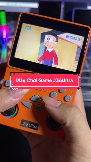 J36Ultra Máy Chơi Game Online. Hỗ trợ WIFI Bluetooth, cài sẵn app YTB xem phim siêu mượt, đủ các hệ giả lập như psp, ps1, gba,…pin 3000mAh nhưng sử dụng được 5 6 tiếng, Hệ điều hành Android #J36ULTRA #maychoigame #game #maychoigamecamtay #maygamedientu