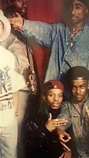 2pac's bodyguard "MAC ZOOM " talks about the day they met at a liquor store in Richmond, CA