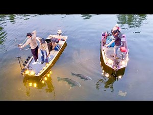 Boat vs Boat BOWFISHING CHALLENGE!