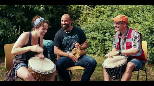 'Me, We' - Tráiler oficial