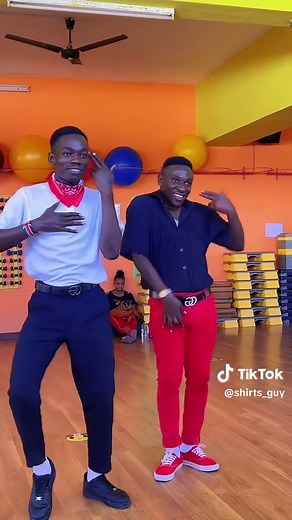 Stylish Black Shirt Outfits for Men