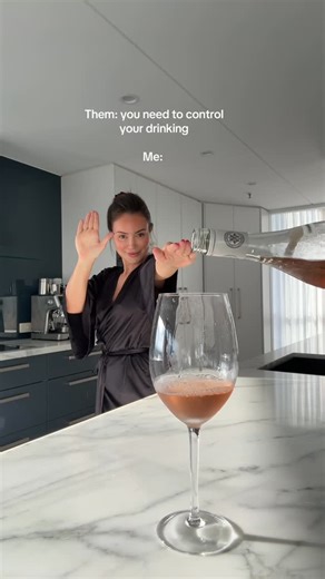 Pia Muehlenbeck | Follow me for more magic 🪄 #verygoodmagician | Instagram