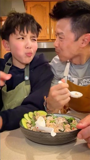 Thai Basil Chicken #thaibasil #asianfood #chickenrecipes #easymeal #dinnerideas #food #thaifood