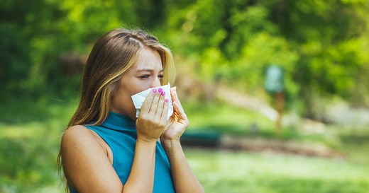 Desloratadine : indication, posologie et effets secondaires de cet antihistaminique