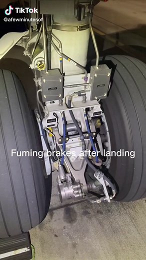 Aircraft brakes generally get to about 400°C (750°F) during landing. This B737-800 has steel brakes which can withstand 2000°C (3630°F). Pilots generally release brakes once the aircraft is chocked to ease air flow and cooling on turnarounds. The smoke is mainly grease from the wheel, dirt and some worn off tyre dust. #avgeek #avgeeks #aviationlife #aviationlovers #737 #boeing #boeing737 #aircraftmechanic #aircraft #brakes