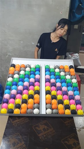 🎉🌟 Sunshine on my hoodie, rainbow in my heart — together they make the world brighter 💛🌈 | King of Knots