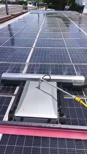 Automated Solar Panel Cleaning Robot in Action!#SolarCleaningRobot#SolarFarm#zhenda