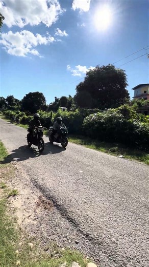 n160 vs R15 drag race 📍. #dragrace #n160 #r15