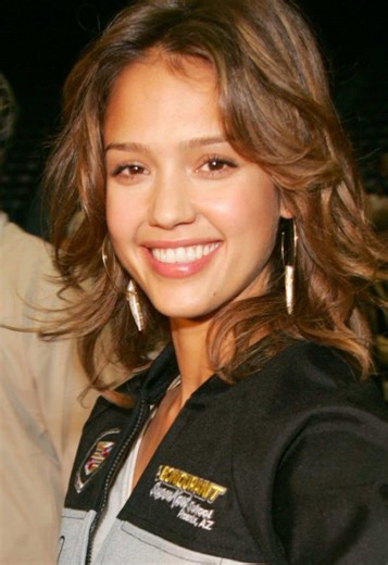 Exploring Jessica Alba's Iconic 2000s Moments