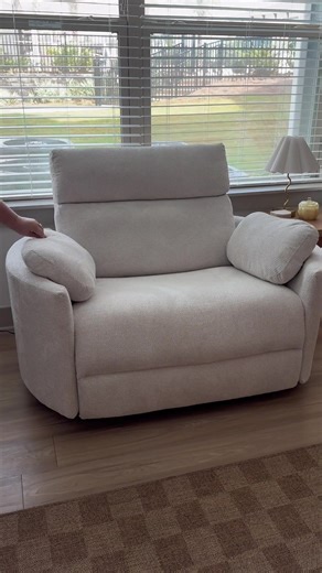 Discover the Best Seat in the House with This Oversized Recliner