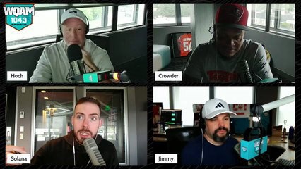 Is asking celebrities for autographs and pictures lame? Channing Crowder thinks it is