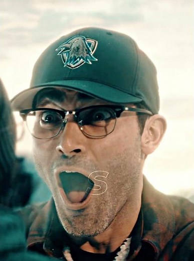 Superman teaches his sons to fly #shorts