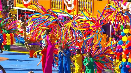 A look at Philadelphia's Thanksgiving parade