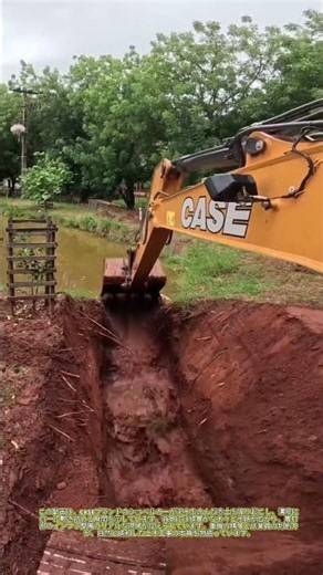 重機が土を“魔法のように”整える：水路工事の現場で見る土木の技
