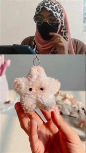 DIY pom pom keychain in one minute🔑🔑do it yourself#shorts#shortsfeed#diy#reezavlog