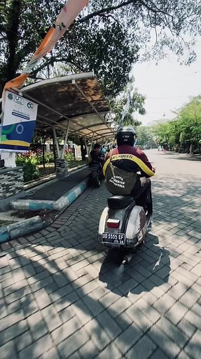yuem bagian teyeng 😜 #fyp #fypシ #vespa #vespaklasik #vespaindonesia #vespapxindonesia #vespapx150 #vespajatim #scooteristjawatimurbersatu #pxserawung