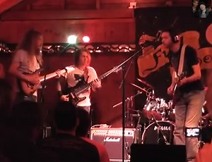Video: Paul Gilbert and Guthrie Govan Perform ZZ Top's "Cheap Sunglasses"