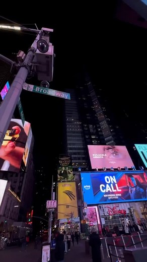 4.3K views · 51 reactions | Times Square Bucket List From Broadway legends to midnight art shows and pizza slices—how many of these iconic stops have you hit in Times Square?  ✅ Museum of Broadway ✅ The Drama Bookshop ✅ Rise NY ✅ TKTS Steps ✅ The Hum ✅ Midnight Moment ✅ See No Evil Pizza Drop your score  and tag a friend who needs to see this!  More NYC inspo at NYCTourism.com #WhatsGoodNYC #FoundedByNYC #TimesSquare | New York City Tourism + Conventions | Facebook