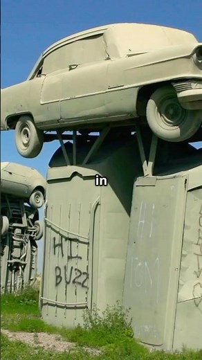 10 Wacky Roadside Attractions You Can't Miss in the USA!