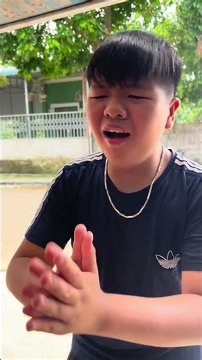 Chú Chó Bị Nguy Hiểm Và Người Bí Ẩn Cứu Thoát! #shorts