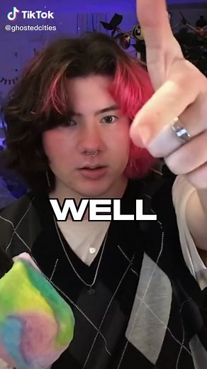 How to start streaming!! If you have any tips or questions, leave a comment! ⭐️ #twitch#streamer#smallstreamer#ranboo#tommyinnit#ghostedcity