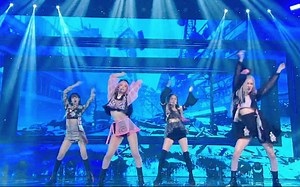 BLACKPINK全球首秀 how you like that 肥伦秀200627