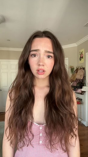 🙂‍↕️🤏🏻 | Ruby Jay