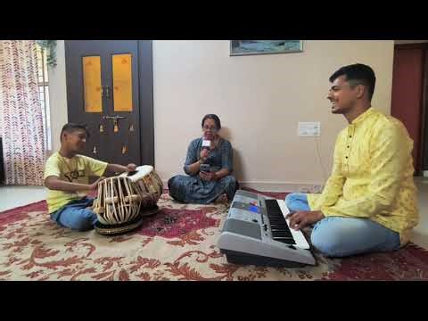 A BAJAN " GARUDA GAMANA" ,ON THE KEY BOARD KARTHIK BHAT,ON TABLA SAMARTH BHAT AND VOCAL ANURADHA 👍👍👍