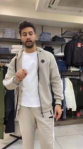 ‏🔥 Owen wears 💯 عرض ال 15 دينار training suitفقط 15📍 المقاسات من S إلى XXL 📍 خصم يصل إلى 50% 👌✨✨✨✨✨✨.📍 موقعنا على خرائط جوجل https://maps.google.com/?q=31.999527,35.872284للاستفسار يرجى الضغط على رابط الواتساب وسنقوم بخدمتكمhttps://iwtsp.com/962790838687الموقع :📍تلاع العلي شارع سوق السلطان بجانب مستودعات شقير للادوية الطبية للتواصل و الاستفسار 📞 0790838687خدمة التوصيل متوفرة Owen wears — Amman, Jordan#mensfashion #fashion #style #ootd #massage #onlinestore #instafashion #fashionblogger #