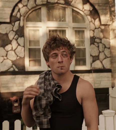 ⤷ 2x01 “Summertime” ⭒˚.⋆ // sorry this is so simple i’ve been busy😩 [ac csnlvny.mp3 panning vamffx] Editing Lip Gallagher in every episode - #lipgallagher #lipgallagheredit #shameless #shamelessedit #fyp Jeremy Allen White Lip Gallagher ORIGINAL CONTENT