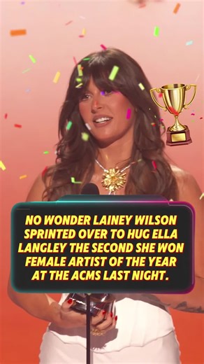 No wonder Lainey Wilson sprinted over to hug Ella Langley the second she won Female Artist of the Year at the ACMs last night.#LaineyWilson#EllaLangley#CelebrityBFFs #ACMAwards