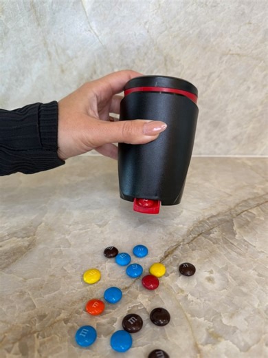 Amazon Portable Snack Dispenser! 🔗COMMENT “SNACK” to receive a DM. Keep your hand clean with this snack dispenser. It’s perfect for home, office and car ❤️ #amazonhome #amazongadget #snackdispenser #snacklovers #founditonamazon | Elnaz Hamai Home Hacks