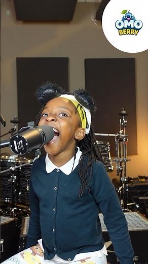 🎬 Funny behind the scenes bloopers with the OmoBerry voice over actors #bloopers #bts