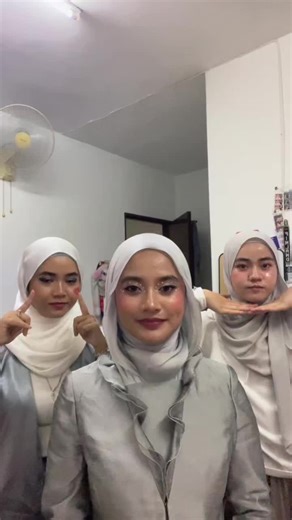 itsnashi (@nash1lemak)’s videos with EEEE A - dia