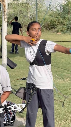 ￼ Moments of arrow shooting 🏹🎯 #shorts