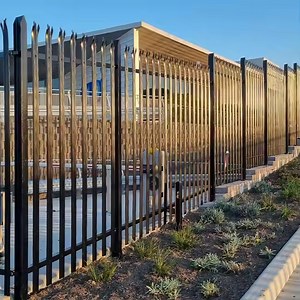 [Hot Item] Durable Galvanised Steel Palisade Security Fencing with Curved Top