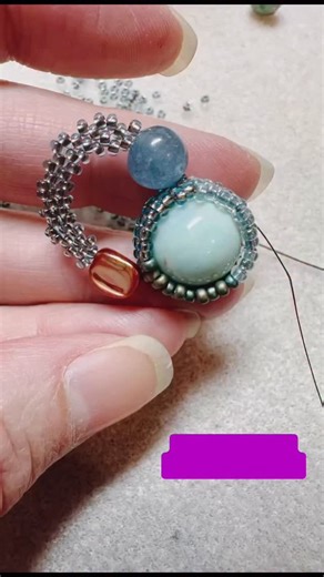 So I didn’t think I was going to make another mermaid necklace this year… The decision-making process and build up are pretty intense and require my complete attention and absorption. Every necklace is one-of-a-kind —there’s no way to duplicate them🧜‍♀️ Today I decided I wanted a necklace for the holiday shows 💙 these photos represent an afternoon’s work… not bad. I’m getting a little faster 😜😆 Next will come encrusting/embellishment, and the necklace part 🧜‍♀️ 🪸 📿 stay tuned! What do you