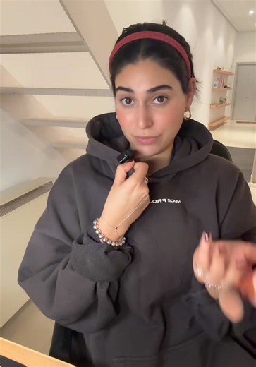 Come Do My Makeup with Me in Hebrew