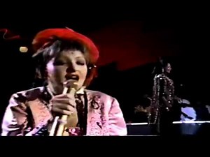 Cyndi Lauper and Patti Labelle - Time after time - 1985