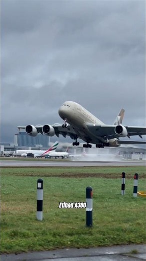 Etihad A380 Wet Takeoff | Airbus A380