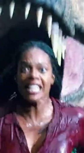 Heart-Pounding Escape from the Raging T-Rex! #dinosaur #jurassicworld #shorts