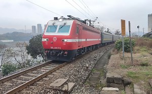 《记忆之旅》兰局兰段韶山7E牵引K680