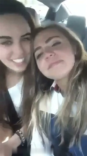 mom kissing her daughter and making love #less #wlw #girls #kiss #romantic #love #romantickiss