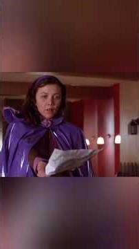 Unusual healing methods? 🖤 | Secretary (2002)