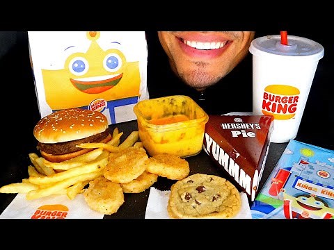 ASMR BURGER KING KIDS JR MEAL CHEESEBURGER CHICKEN NUGGETS FRIES ICE CREAM PIE COOKIE KIDS TOY MUKBA